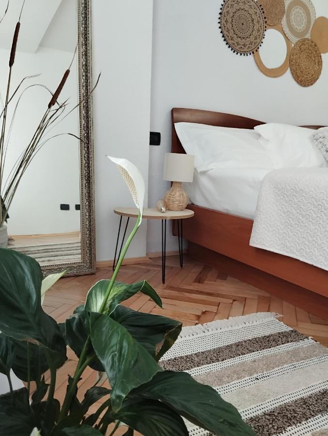 Bea City Center Apartment Tirana Esterno foto